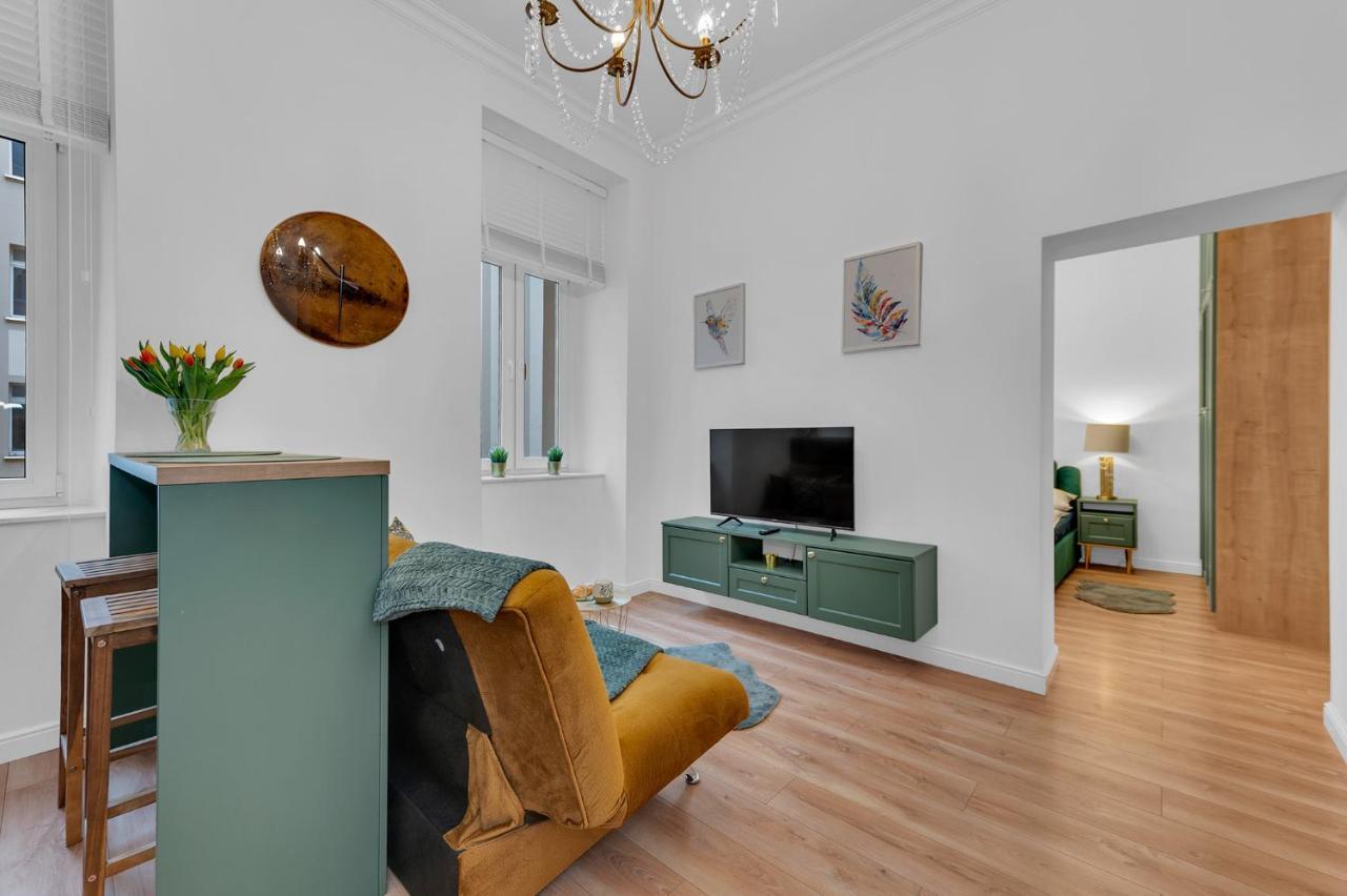 Polonia Apartment Centrum Z Miejscem Parkingowym 罗兹 外观 照片