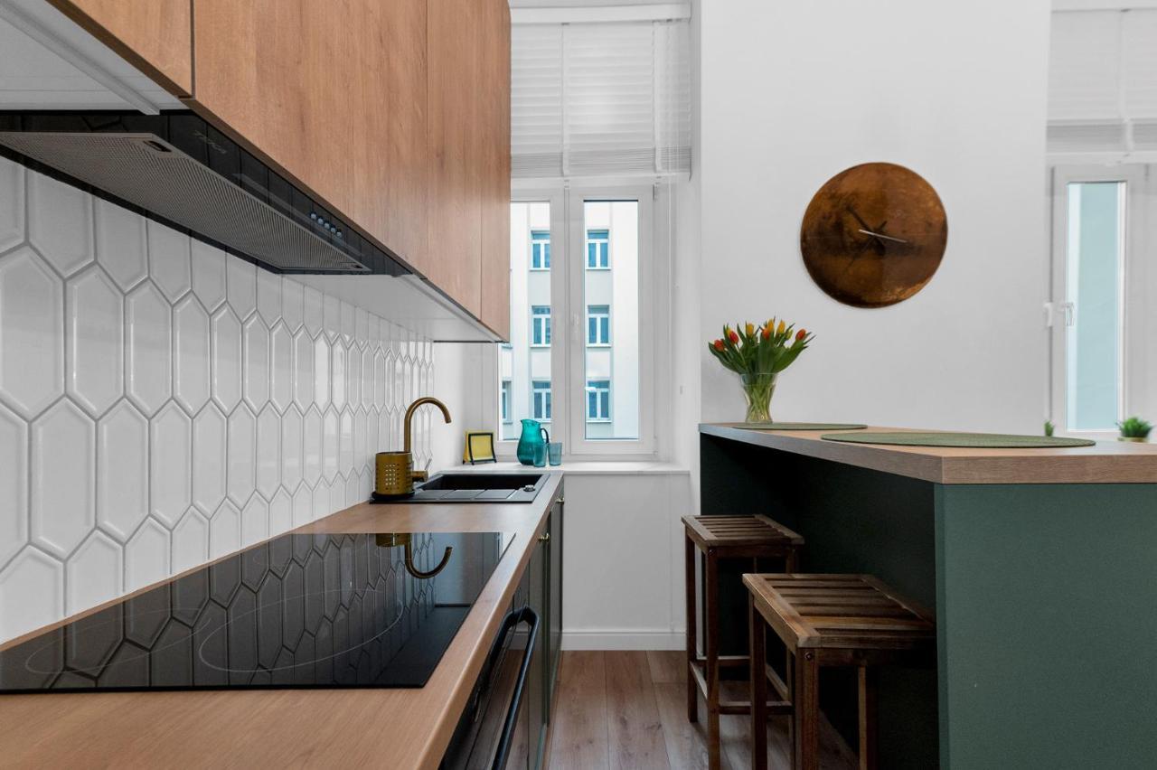 Polonia Apartment Centrum Z Miejscem Parkingowym 罗兹 外观 照片